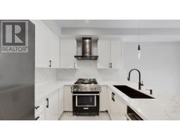 642 Sweetwater Crescent, Newmarket, ON L3X0H5 Photo 11