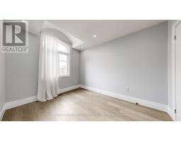 642 Sweetwater Crescent, Newmarket, ON L3X0H5 Photo 32
