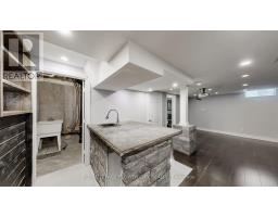 642 Sweetwater Crescent, Newmarket, ON L3X0H5 Photo 45