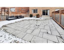642 Sweetwater Crescent, Newmarket, ON L3X0H5 Photo 47