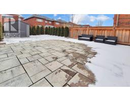 642 Sweetwater Crescent, Newmarket, ON L3X0H5 Photo 49