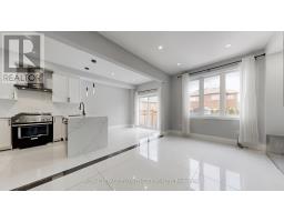 642 Sweetwater Crescent, Newmarket, ON L3X0H5 Photo 7