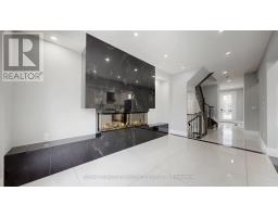 642 Sweetwater Crescent, Newmarket, ON L3X0H5 Photo 9