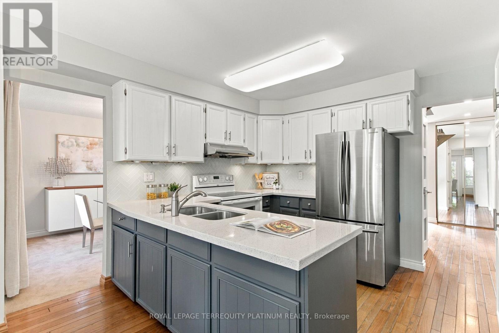 50 GARNISH GREEN, Markham (Markham Village) — photo 8