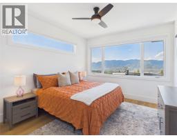 1081 Antler Drive, Penticton, BC V2A0C9 Photo 20