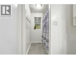 Primary Bedroom - 2419 Bradley Drive, Armstrong, BC V0E1B1 Photo 13