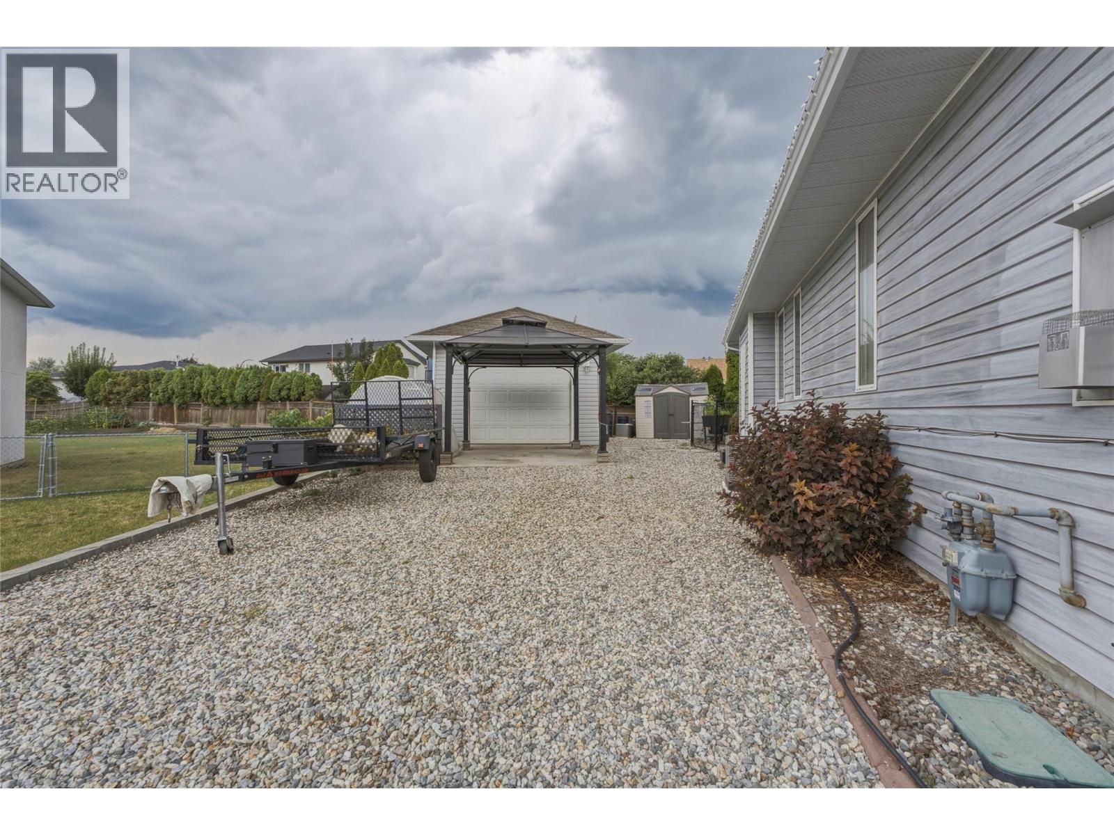 2419 Bradley Drive - Image 45