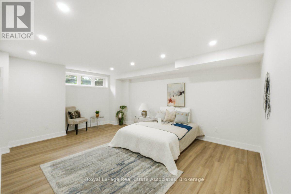 #16 3975 EGLINTON AVENUE W - Image 29