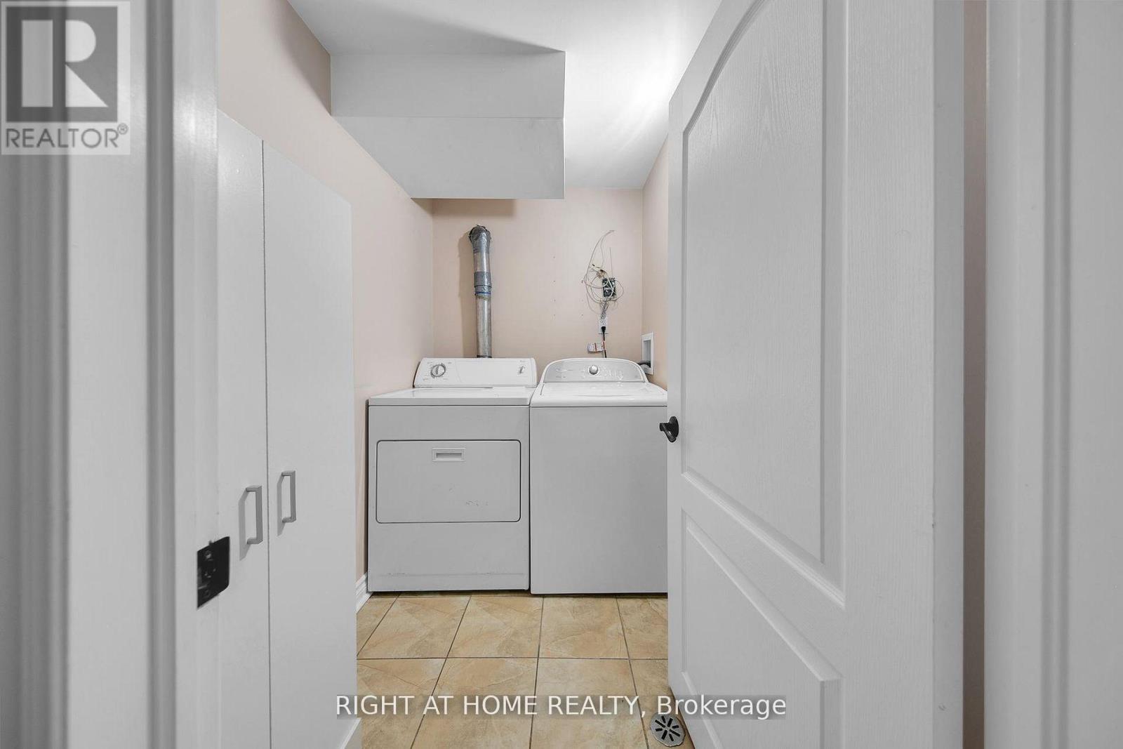 BASEMENT - 19 WALL AVENUE, Toronto (Humberlea-Pelmo Park) — photo 5