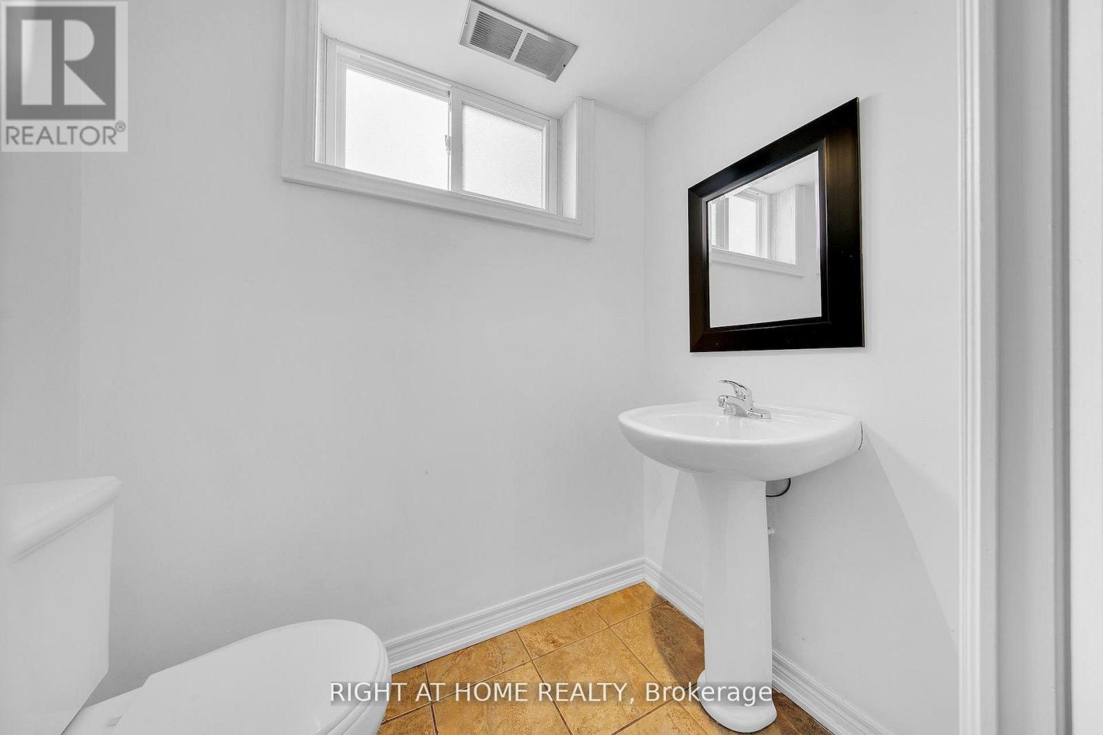 BASEMENT - 19 WALL AVENUE, Toronto (Humberlea-Pelmo Park) — photo 8