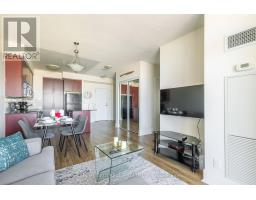 1905 - 330 Burnhamthorpe Road W, Mississauga, ON L5B0E1 Photo 10