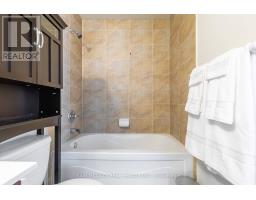 1905 - 330 Burnhamthorpe Road W, Mississauga, ON L5B0E1 Photo 17