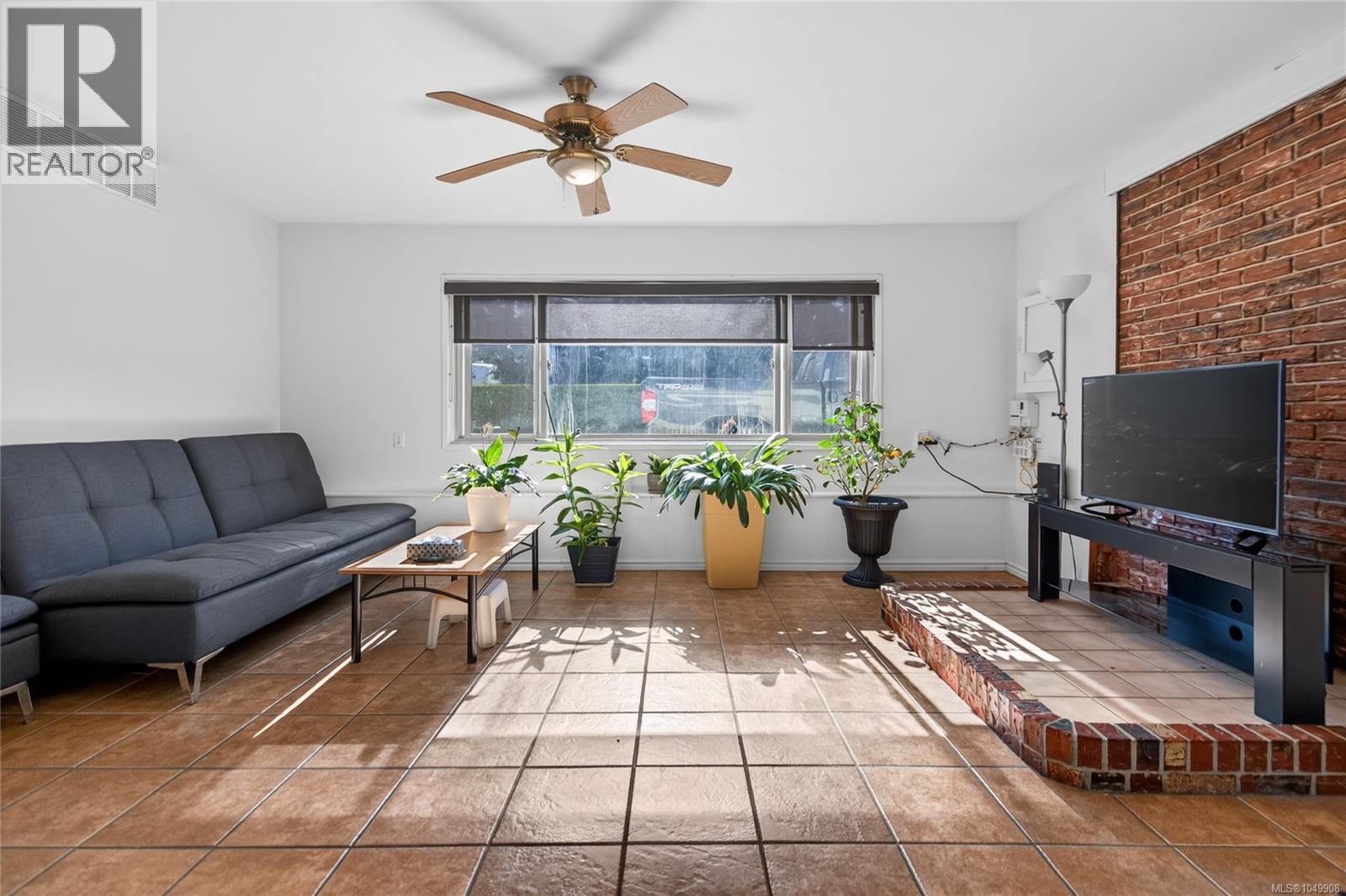 1083 26th St - 34