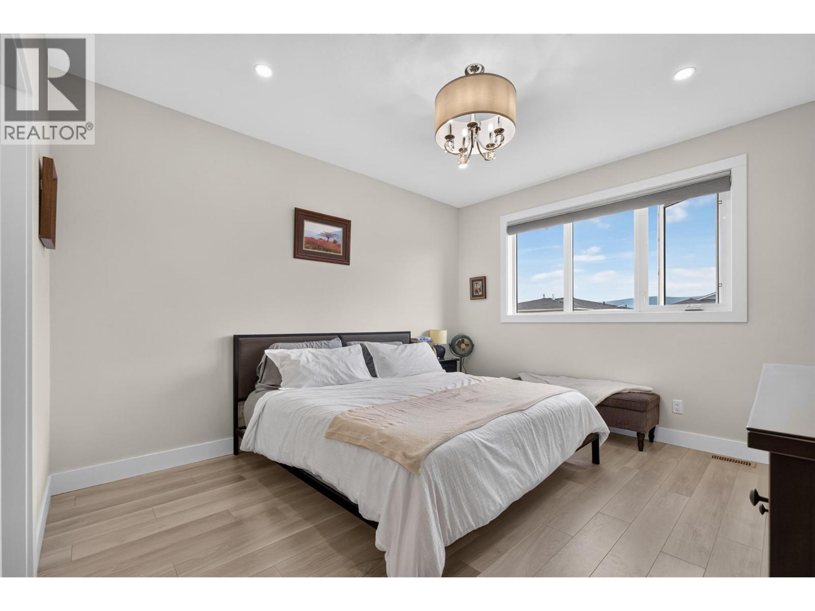 2400 Hawks Boulevard, West Kelowna