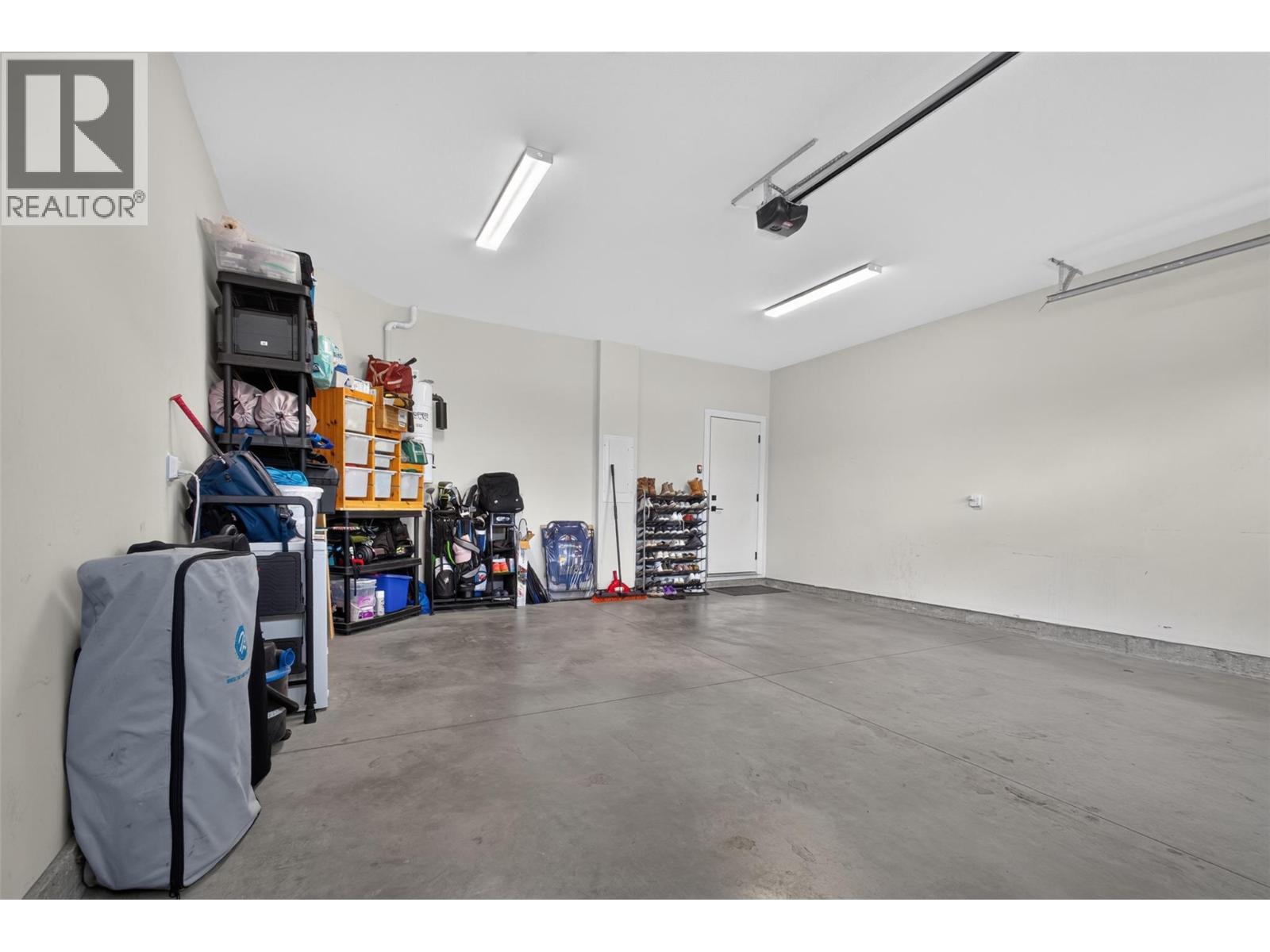 2400 Hawks Boulevard, West Kelowna