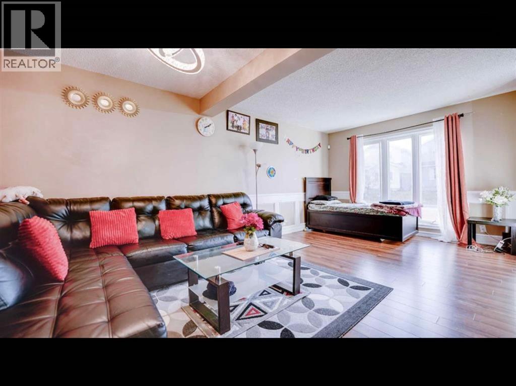 95 Castlegreen Close NE - photo 4