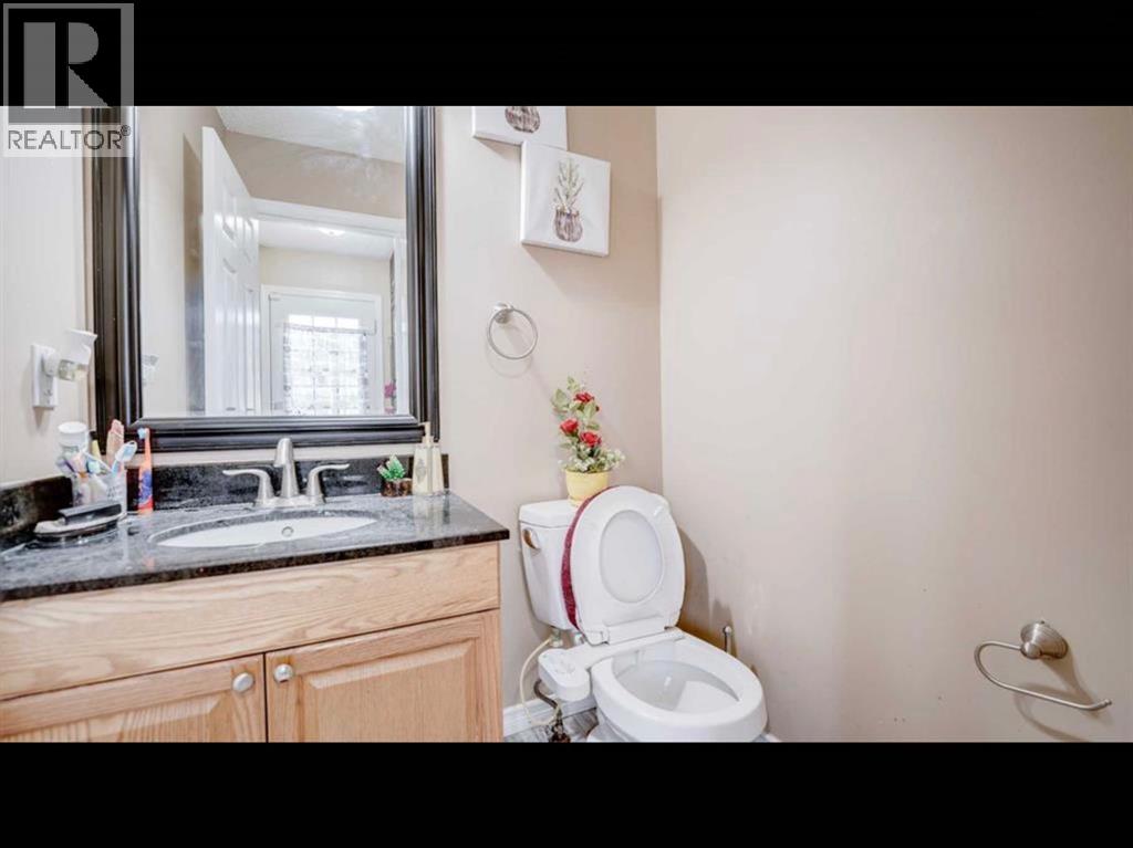 95 Castlegreen Close NE - photo 6