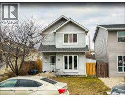 95 Castlegreen Close NE - photo 1
