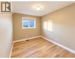 Kitchen - 4305 Westview Drive, Vernon, BC V1T9B2 Photo 16