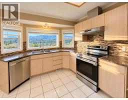 5pc Bathroom - 4305 Westview Drive, Vernon, BC V1T9B2 Photo 10