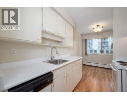 302 1345 Chesterfield Avenue, North Vancouver, BC V7M2N1 Photo 17