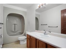 12311 25 Av Nw, Edmonton, AB T6J4S7 Photo 38