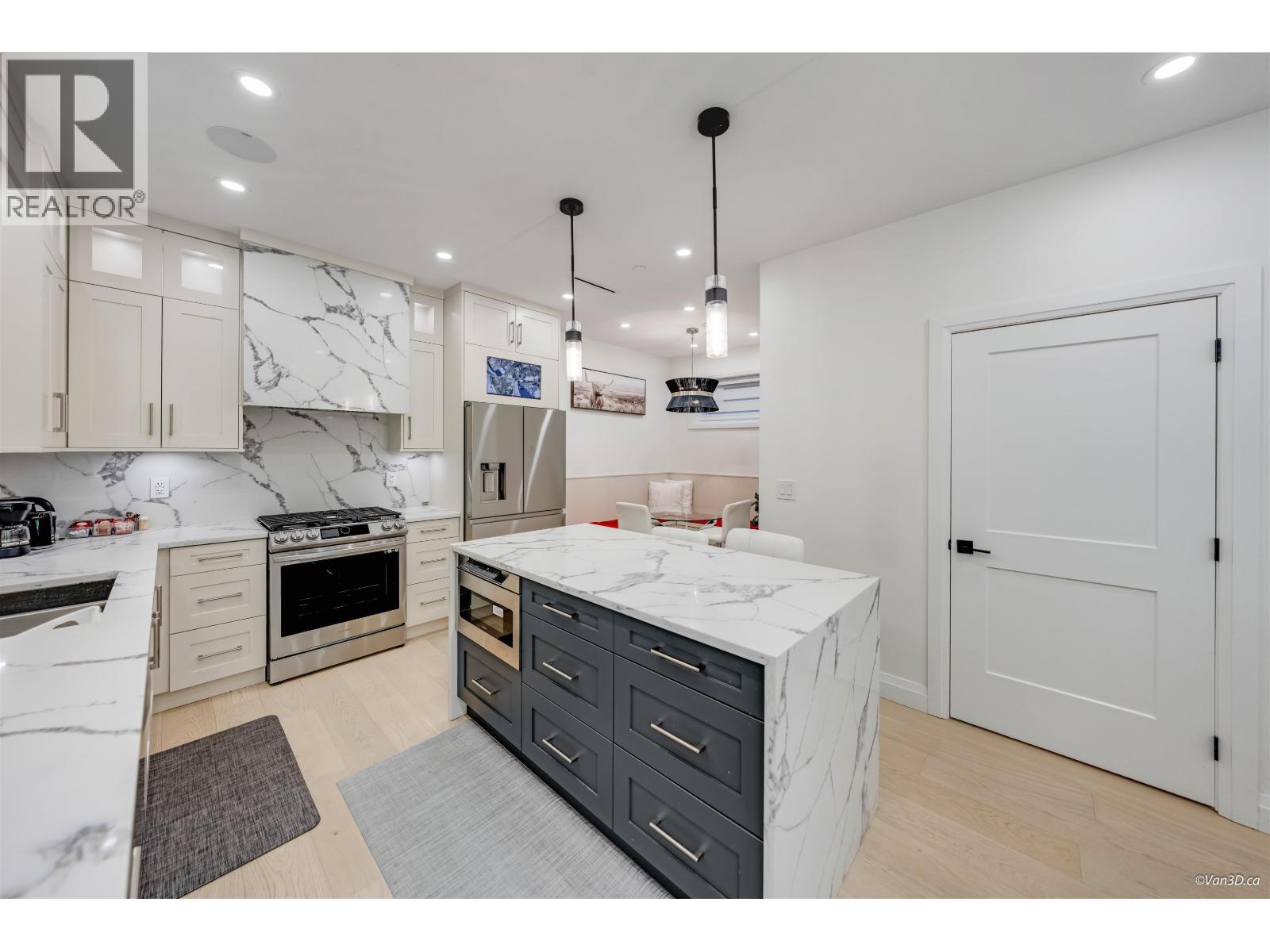 1 683 W 19TH AVENUE, Vancouver