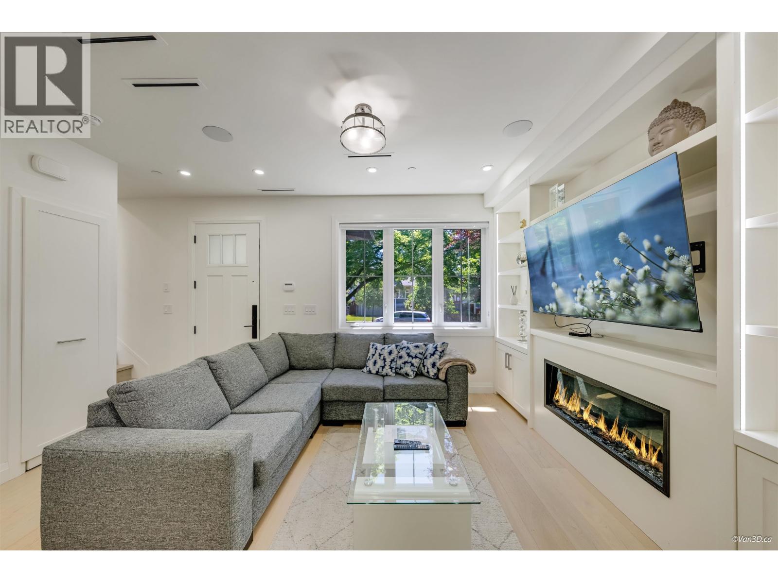 1 683 W 19TH AVENUE, Vancouver