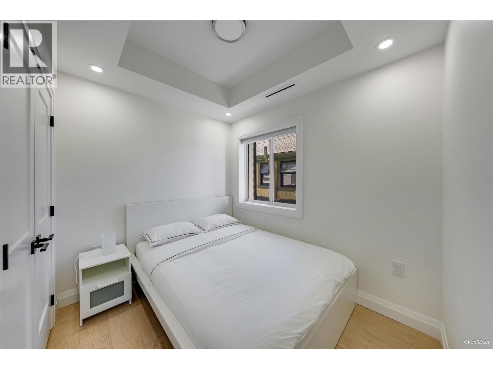 2 683 W 19TH AVENUE, Vancouver
