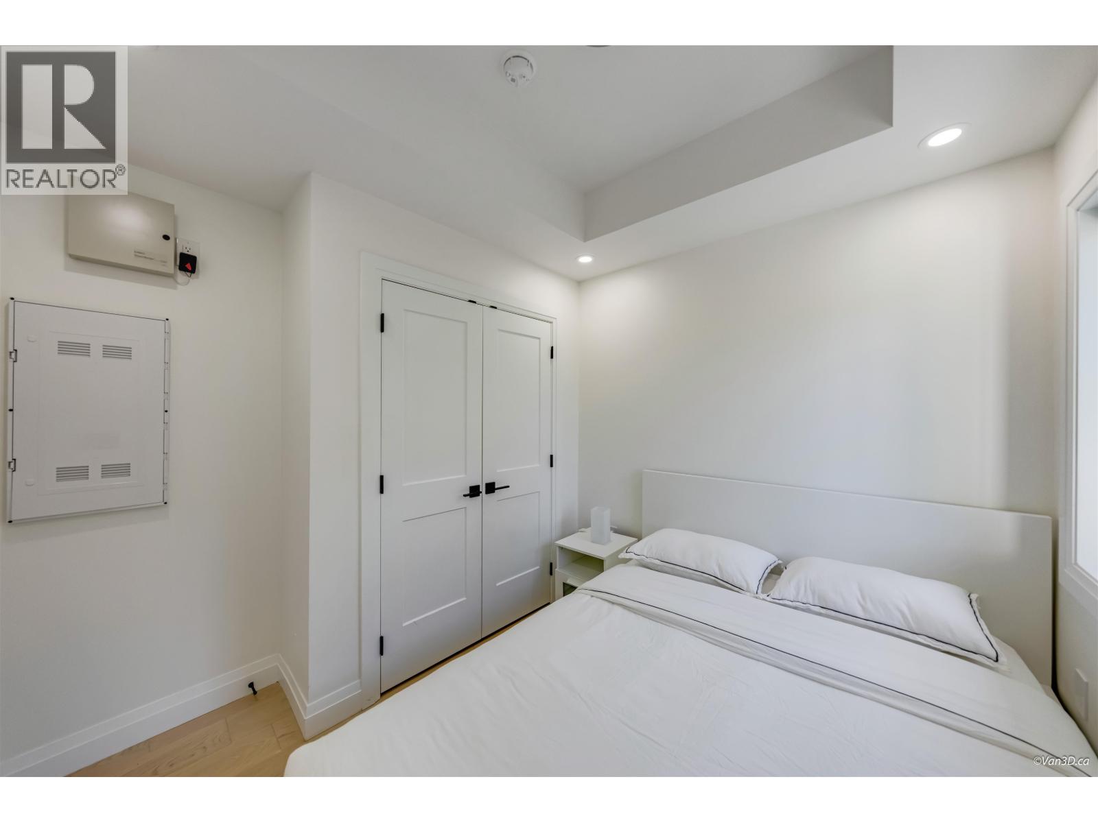 2 683 W 19TH AVENUE, Vancouver