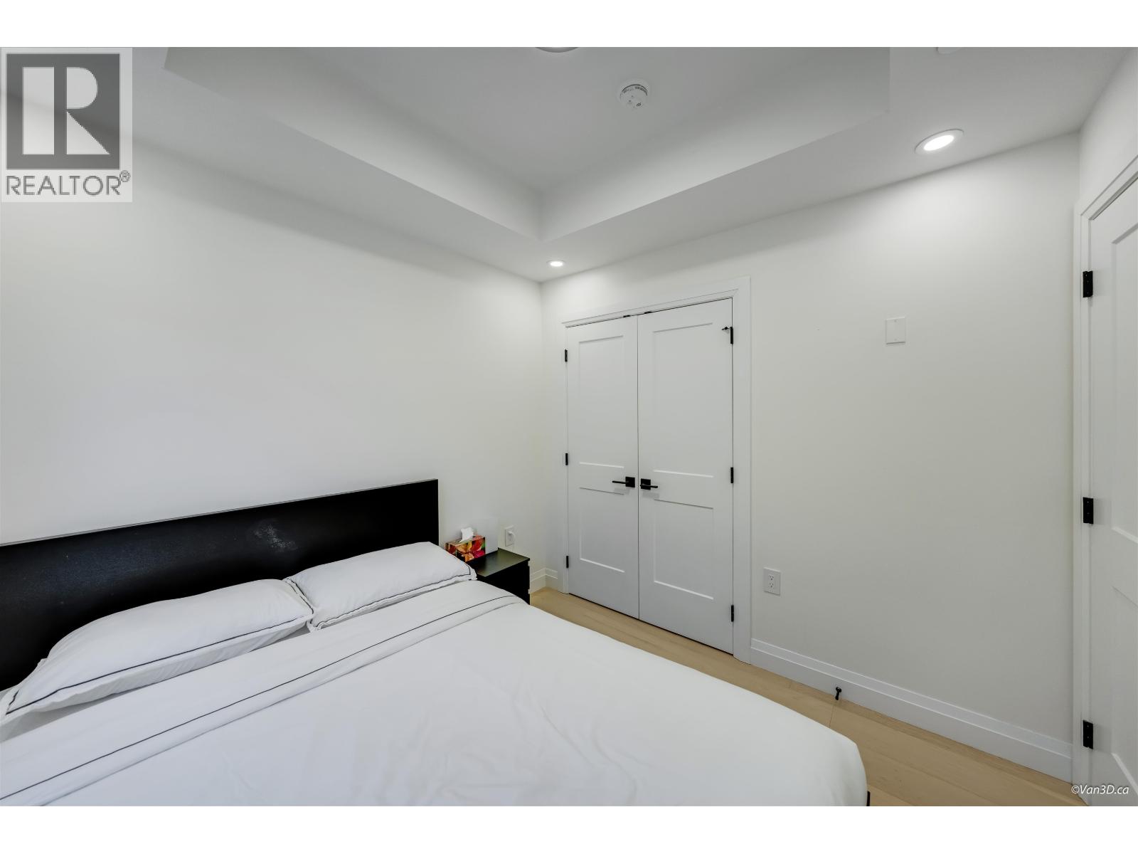 2 683 W 19TH AVENUE, Vancouver