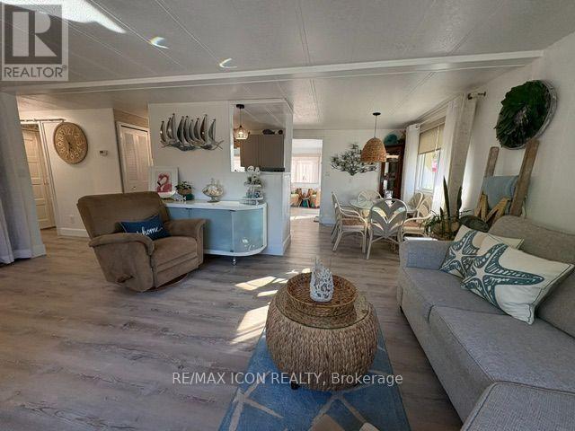 100 Shannon Boulevard, South Huron (Stephen), Ontario, N0M1T0, South Huron (Stephen), Ontario — photo 4 of 5