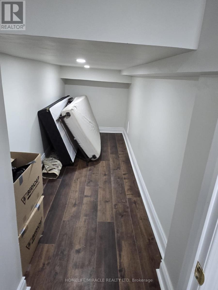 BSMT - 318 SUNNY MEADOW BOULEVARD, Brampton (Sandringham-Wellington) — photo 4