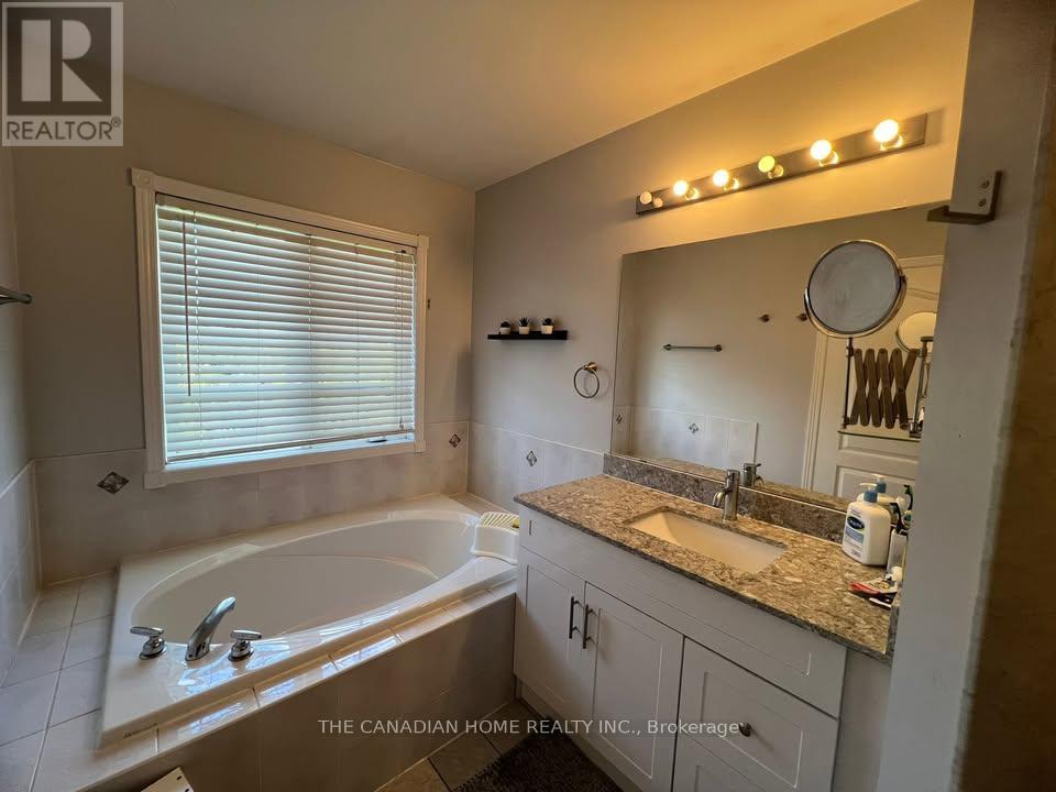50 MONACO COURT W, Brampton (Fletcher's Meadow) — photo 4