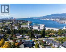 3681 Mcgill Street, Vancouver, BC V5K1J3 Photo 28