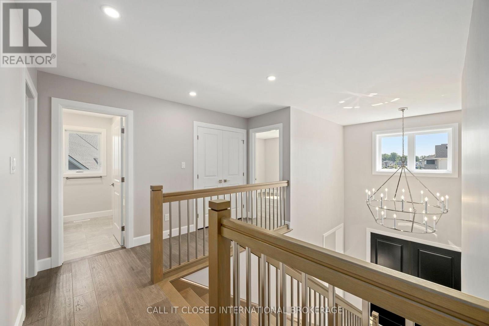 44 ROYAL CRESCENT - Image 18