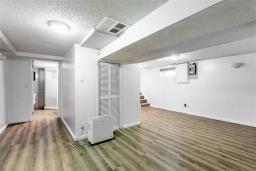 901 College Avenue, Winnipeg, MB R2X1B2 Photo 17