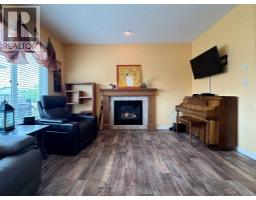 422 Lynx Terrace N - photo 5