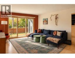 30 622 Farnham Road, Gibsons, BC V0N1V8 Photo 9