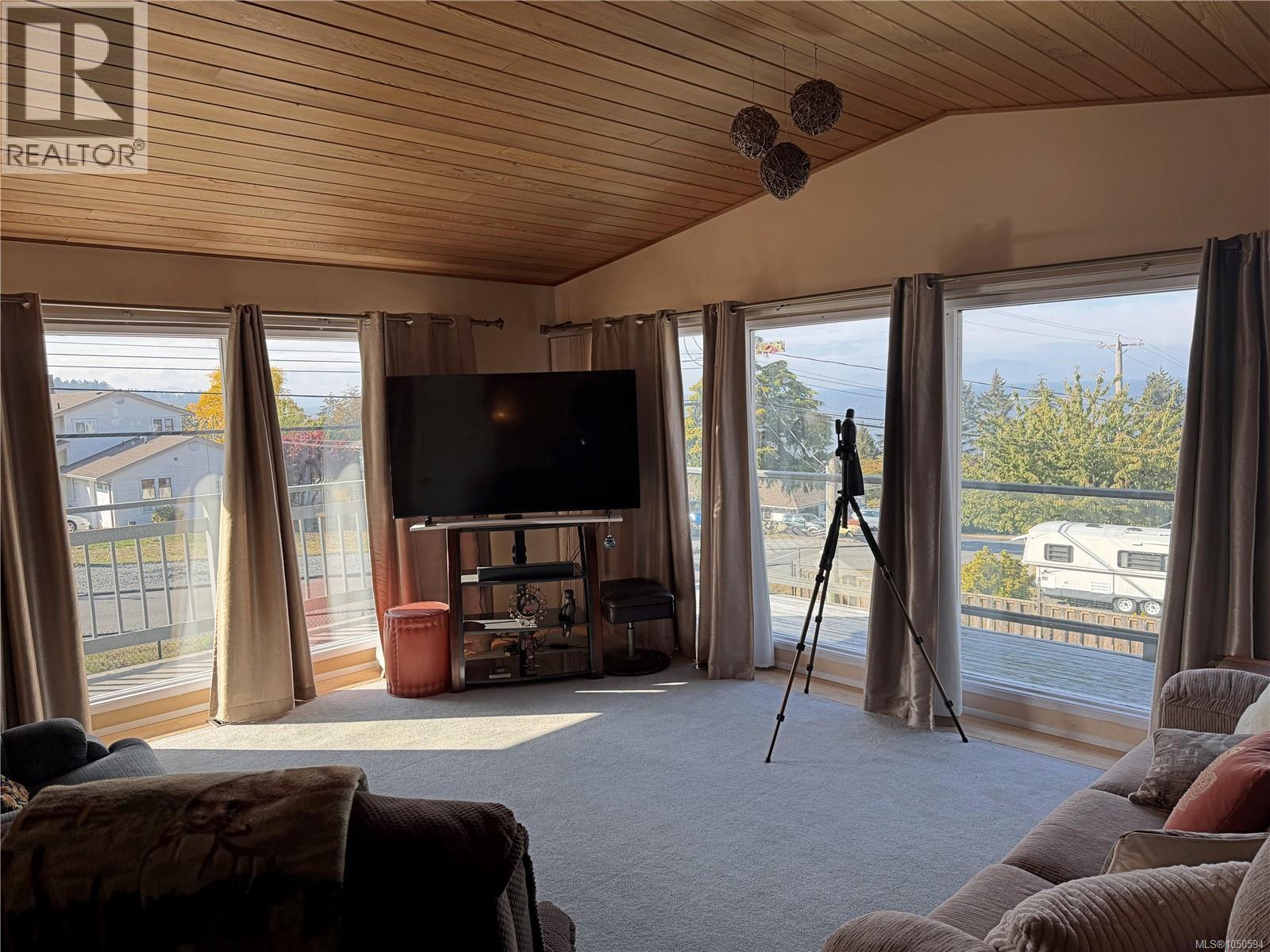 5400 Entwhistle Dr - Image 7