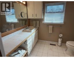 5400 Entwhistle Dr, Nanaimo, BC V9V1H2 Photo 17