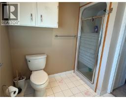 5400 Entwhistle Dr, Nanaimo, BC V9V1H2 Photo 18