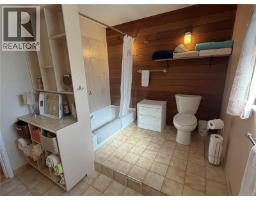 5400 Entwhistle Dr, Nanaimo, BC V9V1H2 Photo 24