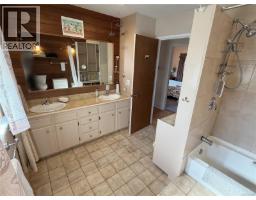 5400 Entwhistle Dr, Nanaimo, BC V9V1H2 Photo 25
