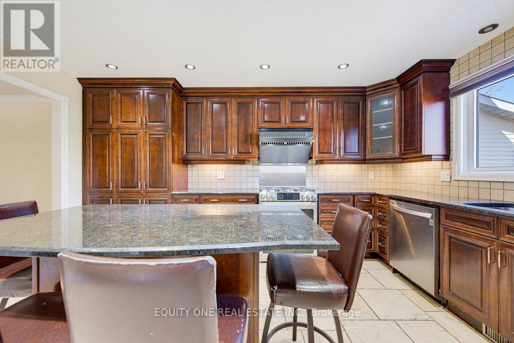 35 IVYLEA STREET, Ottawa — photo 11