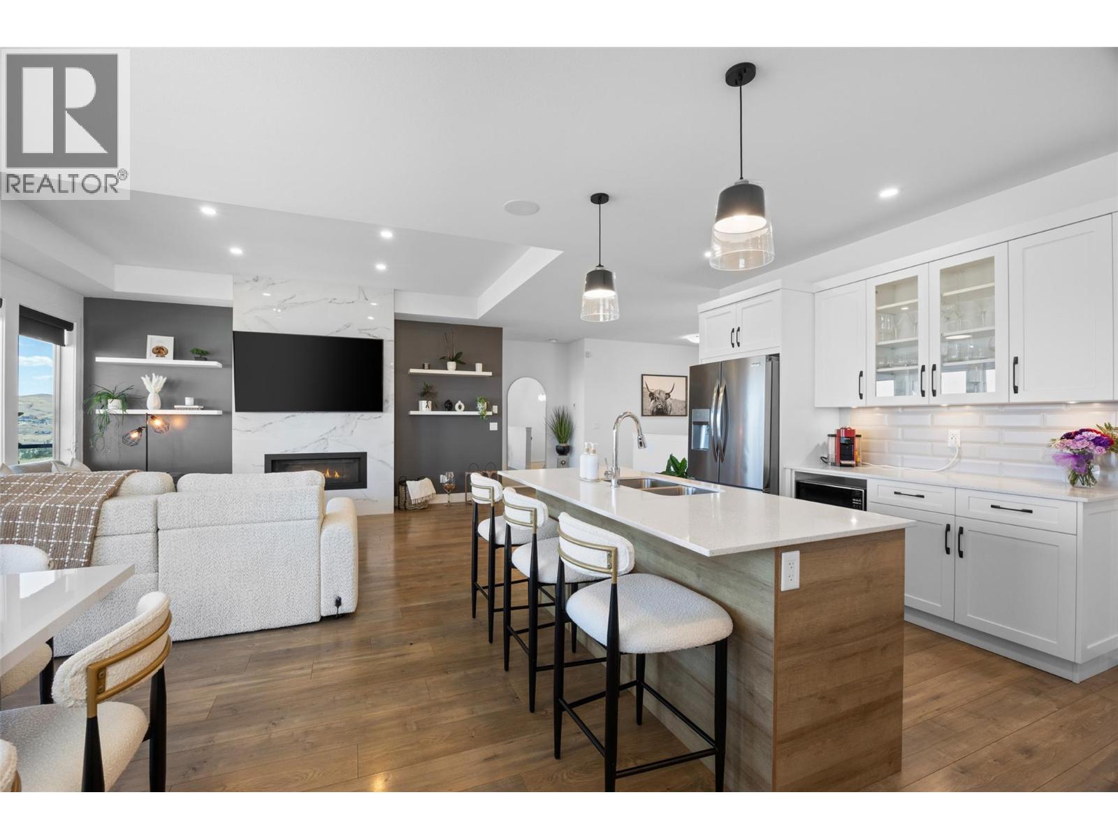 464 Edinburgh Boulevard - 15