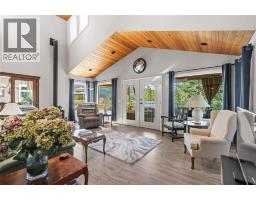 59 Rawlings Lake Road, Lumby, BC V0E2G1 Photo 16