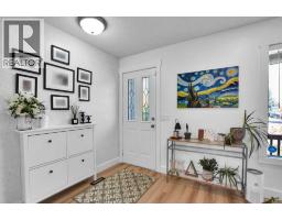 Bedroom - 500 Queen Charlotte Road Se, Calgary, AB T2J4H7 Photo 8