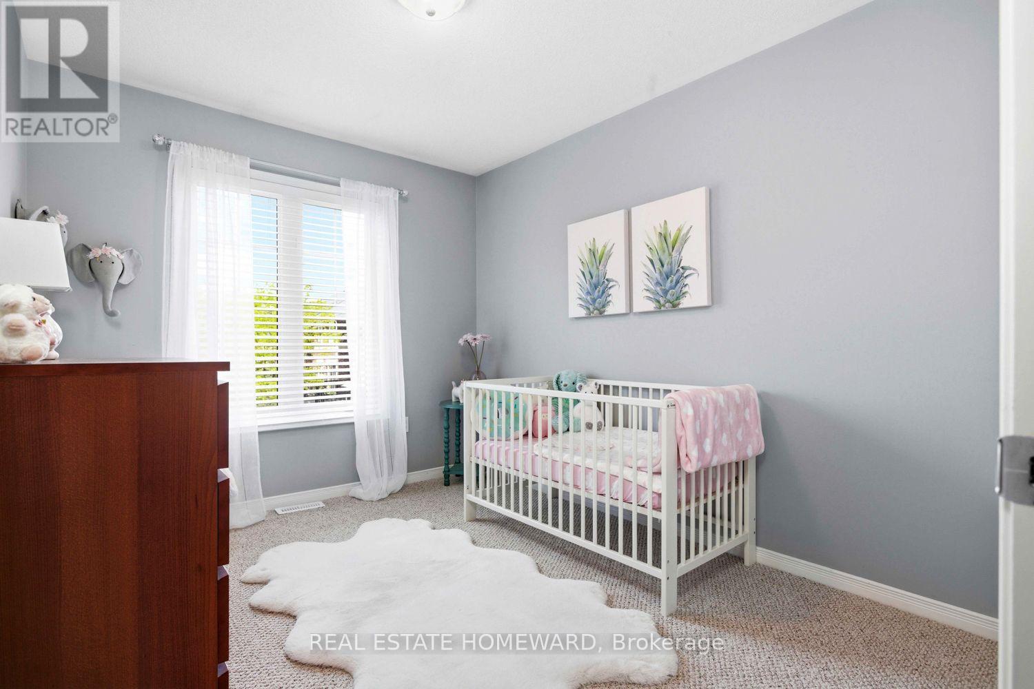 #10 571 LONGWORTH AVENUE E - Image 24