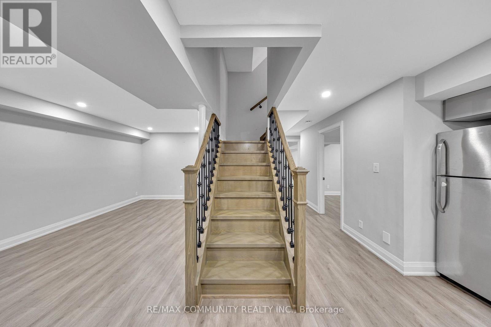 43 FIELDWOOD DRIVE - 37